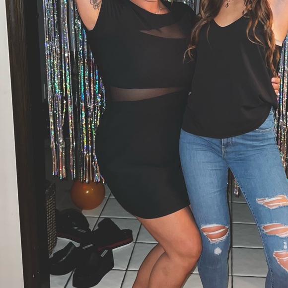 Express dress - Picture 5 of 6